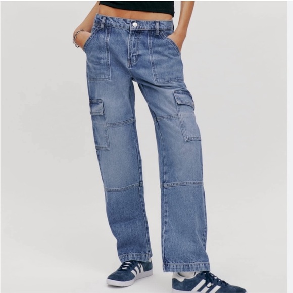 Reformation McKenna Mid Rise Slouch Cargo Jeans - Picture 1 of 11